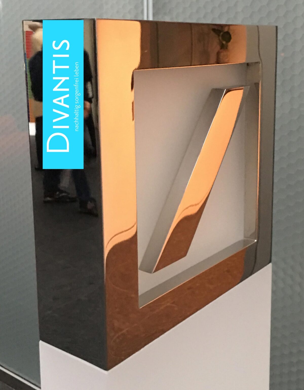 Logo Deutsche Bank mit Divantis